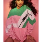 Lopamudra Raut Instagram - Monosodium glutamate 😏 Concept & Photography: @priyankknandwana MUA: @gchakravarthyy Stylist: @eshaamiin1 Hairstylist: @little_hair_poetry Location and Produced by: @mayrafashionstudio earrings by @mnr_by_neetu #sweatshirts #photoshoot #pink #mumbai
