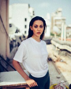 Madhurima Roy Instagram - Winter…where you at 🥵

..
..

From the archives 
Shot by @bharat_rawail