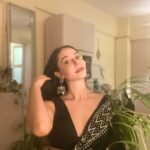 Madhurima Roy Instagram - Black is such a happy colour 🤫 Happy Diwali everyone 🪔