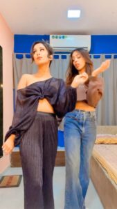 Maera Mishra Instagram - Did you check on me?🙄
Only cz it was trending and fascinating 😍
#bhagyalakshmi #morealcohol #dance #dancereels #trending