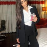 Mahek Chahal Instagram - Look, at the end of the day, we do what we do because it SUITS us. Mumbai, Maharashtra