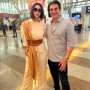 Mahek Chahal Instagram - Looking forward to perform tonight in #bhubaneswar with @arbaazkhanofficial  See you guys really soon. 💃🏻

#actress #actor #filmindustry #performance #music #travel #bollywood #india #love #lovemyjob