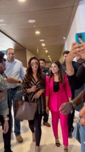 Mahek Chahal Instagram - I was invited as the chief guest at Grand Business Beauty Awards in #ahmedabad 

Here is a glimpse of me during the entry and greeting the press at the Event 

Event  organised by @monikasharmaa_official 

 Sepical Thanks to for celebrity  management @pooja.singh3105 
@pinnaclecelebs 
@umesh_celebrity_manager  #mahekchahal #bollywoodactor #beauty #awards #pressconference #travel #naagin6 #feed #happy #fun #reelitfeelit #chiefguest #awards #reelstrending #glimpse #reelsinstagram