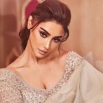 Mahek Chahal Instagram - Styled by @hoorvi.j.valaya Make up and hair by @ankchikara.artistry @jaipurjewelleryshow Outfit by @swatinarulaofficial Creative : @vrindaarora @sfactor.besocial Shot by @abhishekkhandelwal08 Jaipur, Rajasthan