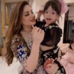 Mahhi Vij Instagram - My daughter the moment she sees her naani she forgets everything this is actually making me so proud of her.Tara is growing up so well,caring,loving,giving.The way she greets everyone.. her way of saying Jai mata di … asking everyone around while eating if they had food.Aap chai piyoge coffee piyoge unbelievable