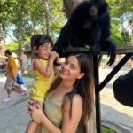 Mahhi Vij Instagram - I got to hold his hand 💗 #bali #zoo