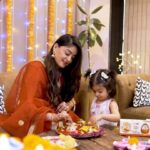Mahhi Vij Instagram - This Diwali, I got the opportunity to spend a lot of quality time with Tara – and I’m overjoyed that I could make our #KhaoKheloKhushRaho moments count. I introduced her to the age-old tradition of sharing sweets and it us make even sweeter memories together. And love and thanks to @kinderind for keeping her brimming with excitement all through. You too share your #KhaoKheloKhushRaho moments with your kids and the best entries might get to feature on my page. #KhaoKheloKhushRaho