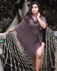 Malavika Menon Instagram - Here we go adieu to last day of 2022🙌❤️🥳🤗😍 ahhh! It was quite an year of every emotion..
Capture @promy1982 
Mua @vanithya