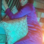 Mandana Karimi Instagram - Night shifts got me like 😴🥱 Clearly working hard on set of #casino 😅 Thanks to @karanvirbohra @madhuvannier for always taking beautiful pics of me 😒😁🤗 #hobby #nap #setlife #setlife🎥