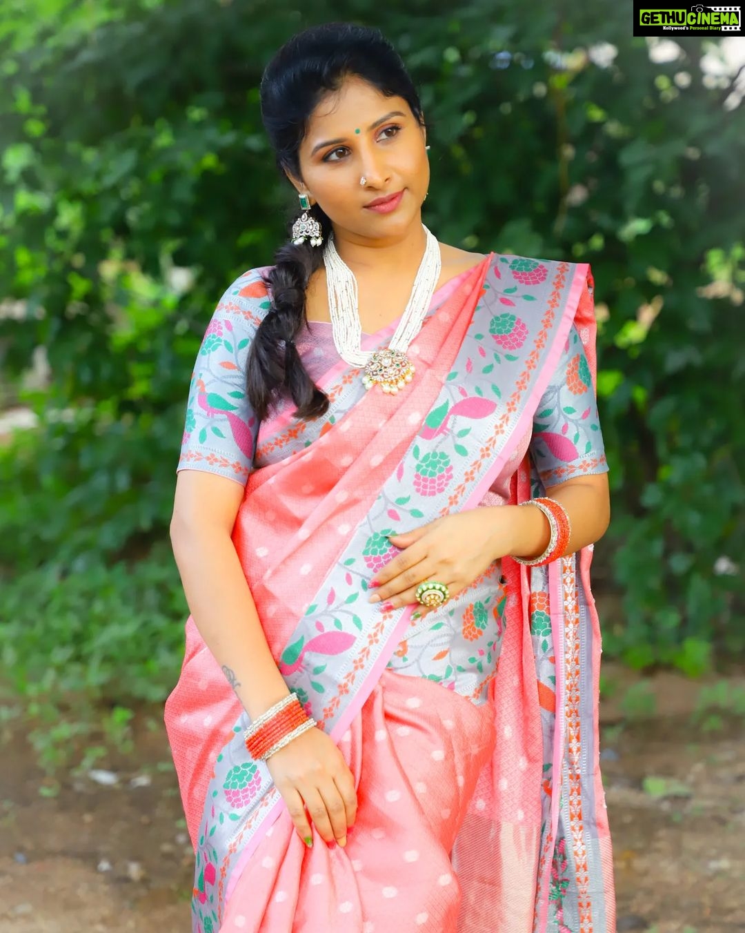 Actress Mangli HD Photos and Wallpapers December 2022 - Gethu Cinema
