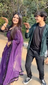 Megha Chakraborty Instagram - Fun on set 😃😃
#imlie #meghachakraborty #reels #reelsinstagram #reelkarofeelkaro #reelsindia #reelinstagram #reelindia #trending #bollywood