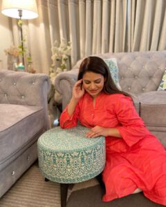 Megha Dhade Instagram - Since I always crave for beautiful Home Decor Stuff, Thanks to @thehomedecorbypriya for sending me this beautiful Elegant Lampshade n Puffy stool and making me and my Home Super Happy . Guys do check this page @thehomedecorbypriya for extremely Elegant Home Decor . ❤️