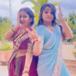 Meghana Lokesh Instagram - marry me🤪 crazy combination🤣😜 @meghnalokesh # Kalyanam Kamaneeyam # Chaitra # smile #Zee Telugu#zee5 # serial # funn # get up