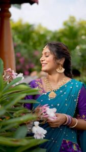 Mohana Bhogaraju Instagram - #Yedey Yedeydey❤️
👗: @vastra_suka❤️ 
💍 : @vastra_suka 
Hair : @amar.hairstylist 
Shot by : @chitranipictures 
Location : @studio.romeojuliet 

Programming : @bharath_manchiraju 
Mix & Master : @vinaysoundengineer anna