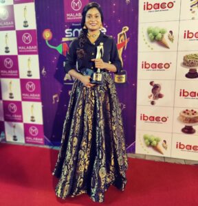 Mohana Bhogaraju Instagram - Bullettu Bandi❤️

Thankyou @mirchi.telugu and Jury for the Honour!!🙏

👗: @vastra_suka ❤️
💍: @loukyas_an_inch_of_gold❤️

Thank you  TeamBullettuBandi!!❤

I Love You All keep Supporting ❤️