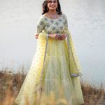 Mohana Bhogaraju Instagram - 💛 👗: @vastra_suka ❤️ H&M : @amar.hairstylist 📸: @chitranipictures