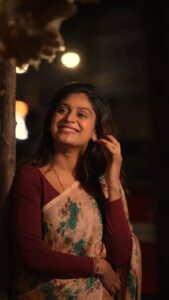 Mohana Bhogaraju Instagram - Eto Vellipoyindi Manasu❤
Ninne Pelladatha❤

🎹 @bharath_manchiraju 
🔊 @vinaysoundengineer anna
📸 @suneel_reddy_s
