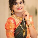 Mohana Bhogaraju Instagram - #Andariki Sankranti Subhakankshalu ❤️ Saree : @madhviartstudio Jewellery: @925_pure_silver_wholesale H&M: @makeupbydivyaram 📸: @suchi_k_naidu Location: @studio.romeojuliet