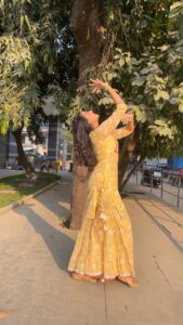 Munira Kudrati Instagram - Finding a caption for a dance reel is harder than asking for permission to SHOOT the dance reel! 🤦🏻‍♀️
Outfit- @tiarastore.co.in ✨
Choreography @teamnaach 
.
.
.
.
#reels #dance #dancereels #instagood #instagram #indian #indianoutfit #sajnavesajna🎼 #explore #dancing #fyp #reelit #dancersofinstagram #bollywood #bollywoodsongs