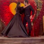 Munira Kudrati Instagram - Ghosts of valentine #shayush . . . . . . #bhagyalakshmi #instagram #instagood #reels #reelsinstagram #reelsvideo #balldance #dancechallenge #trending #maiagarkahoon #coupledancegoals #dance #dancereels #omshantiom #explore #explorepage #explorepage✨ #fyp