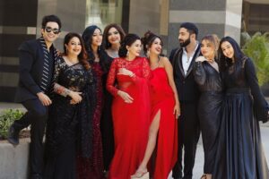 Munira Kudrati Instagram - US 🖤❤️..
.
.
.
.
.
.
.
.
.
.
.
.
.
.
#insta #instagram #instagood #instadaily #bhagyalakshmi #❤️