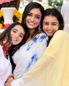 Munira Kudrati Instagram - Happy birthday soul sister ❤️
I hope this smile never fades
I wish you lots of good health and good vibes ✨
I wish that you receive the purest form of love
I wish that you have lots of adventures and life surprises you everyday!
I wish that you always keep caring for people with that big heart of yours.
And i wish that you listen to me from time to time 😂

I love you ❤️ @aishwarya_khare