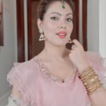 Munmun Dutta Instagram - 😊 Outfit @kiyanaswardrobe . . #picturesoftheday #munmundutta #traditionalwear #festivewear #festivalvibes #postoftheday