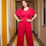 Munmun Dutta Instagram - Thank you BIKANER for the warm welcome. . Outfit @poojapeshoriaofficial Styled by @stylingbyvictor @sohail__mughal___ Earrings @rubansaccessories Assisted by @_jadejachintal_ . . Managed by : @redcherrytalent @afreenriaz @shethkeyura . . #munmundutta #eventnight #aboutalook #aboutlastnight #ootn #rajasthan