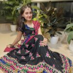 Naisha Khanna Instagram - festive season🥳🫶🏻✨ #navratri2022