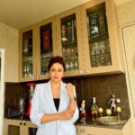 Neha Pendse Instagram - My hair is quite not feeling it today. Baki sab theek hai ☺️