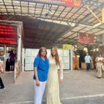 Nia Sharma Instagram - Happiest Birthday Dear Mommy… @ushaa2863 💯🫡 Thanks for today @sudipan_d (panditji) 😘🤣 Shree Siddhivinayak Ganapati Temple