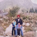Nimrit Kaur Ahluwalia Instagram - Happy Birthday, Papa ♥️ Thank you for always backing me and fighting the world for me. I miss you SO much. I hope and pray that babaji blesses you with all the happiness, good health and peace. Rib crushing hugs. 😭🌈🌸🧿🎈