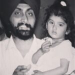 Nimrit Kaur Ahluwalia Instagram - Happy Birthday, Papa ♥️ Thank you for always backing me and fighting the world for me. I miss you SO much. I hope and pray that babaji blesses you with all the happiness, good health and peace. Rib crushing hugs. 😭🌈🌸🧿🎈