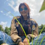 Nimrit Kaur Ahluwalia Instagram - sunshine, love and faith 🌻