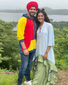 Nimrit Kaur Ahluwalia Instagram - 🐱🥳 Styled By: @anirban.haldar