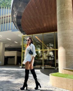 Nimrit Kaur Ahluwalia Instagram - swiftly moving on 😌

Styled By: @natashaabothra 
Shoes: @londonrag_in 
Jewellery: @tuluaindia