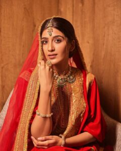 Nimrit Kaur Ahluwalia Instagram - On the cover of @fablookmagazine Wearing this suit from @tul_palav and jewels from @jiadiamonds styled by @milliarora7777

Editor & Founder @milliarora7777 @ankkit.chadha2222
Mua @meerabhandarimakeovers
Hair @amuthevar
Assistant stylist @styled_by_tanisha
Shot by @tanvivoraphotography
Location courtesy @westinmumbaipowai
PR @picturenkraftofficial @parulchalwa9
