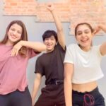 Niti Taylor Instagram - A quick reel in between rehearsals with these cuties @nititaylor @theakashthapa PC: I don’t own copy rights to this song . . . . #reels #trendingreels #trending #viral #goviral #instagood #instagram