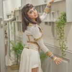 Niti Taylor Instagram - Feeling like a Queen because I'm doing something I've never done before!! It takes a lot of courage to try something new and even more effort to make it successful 😇🥺 This week I've come out of my comfort zone and loved every bit of it ❤️❤️ Don't forget to catch my unique Egyptian style queen of a performance on Jhalak Dikhlaa Jaa... and most important- Don't forget to VOTE for meee 😬😬