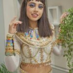 Niti Taylor Instagram - Feeling like a Queen because I'm doing something I've never done before!! It takes a lot of courage to try something new and even more effort to make it successful 😇🥺 This week I've come out of my comfort zone and loved every bit of it ❤️❤️ Don't forget to catch my unique Egyptian style queen of a performance on Jhalak Dikhlaa Jaa... and most important- Don't forget to VOTE for meee 😬😬