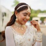 Niti Taylor Instagram - Just a reminder ⏰ *Vote for Niti Taylor on Jhalak Dikhla Jaa* Hello!! Another week goes by with another brilliant performance!! ✨💃🏼✨ Thank you for your never ending love and support!! Please keep showering your love and votes!! 🤗🤗❤️❤️ Don't forget to vote for *Niti Taylor* on Voot App, Voot.com or My Jio App 📬 📲 It is easy and so quick!! Please do it before tonight 😇 Thank you for all the love and blessings!! 😇😇 Looking Stunning in @iamkenferns Makeup - @glambysalman @smitapandit_official Hair @hairstylist_jennny