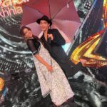 Niti Taylor Instagram - “Pyaar hua iqaraar hua hai” ☔️ aa rahe hai hum iss Sunday ek challenge lekee! Don’t miss our mesmerising performance!! Only on @colorstv at 8pm❤️ Jhalak dhiklaja 💃🏻🕺🏻 #jdj10 #pyaarhuaikraarhua #cutejodi