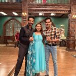 Niti Taylor Instagram - Mere do Anmol Ratan❤️ @hitentejwani @randeepraii #bts #balh2 Keep showering all your love to Badeachelagtehain only on @sonytvofficial Monday to Friday 8pm!!! @shreya_nehal @muktadhond @balajitelefilmslimited