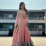 Niti Taylor Instagram - She is some magic, 🪄 Some chaos and a bit of poetry💕 Fanmily your wish is my command😇 #bts #balh2 #prachikapoor Keep watching badeachelagtehai only on @sonytvofficial from mon- fri at 8pm My forever photographer @durga___singh___