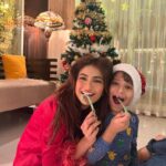 Palak Tiwari Instagram - Christmas mood🥰
