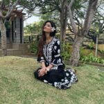 Palak Tiwari Instagram - Flower girl (?) Idk captions are confusing @labeljiyani