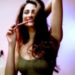 Palak Tiwari Instagram - Check out my Ultimatte moods with @maybelline!! Get more matte, more lightweight, more intense colour in one swipe with the all new #UltimatteLipstick. Hurry, don't wait, #GoUltimatteWithMaybelline to slay all your moods #ad