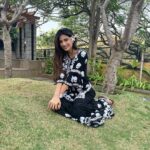 Palak Tiwari Instagram - Flower girl (?) Idk captions are confusing @labeljiyani