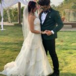Paras Chhabra Instagram - Something new 😎🥰 #pahira #abrakadabraparaschabbra #abrakadabra #paraschhabra #biggboss13 #mahira #wedding #song #desimusicfactory # Styled by @outro.by.akshita_anulika Brand:- @labeljmensco