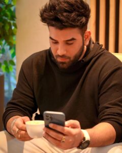 Paras Chhabra Instagram - Wanna have coffee ☕️? 

📸 @i.parasbains 

#paraschhabra #parasarmy